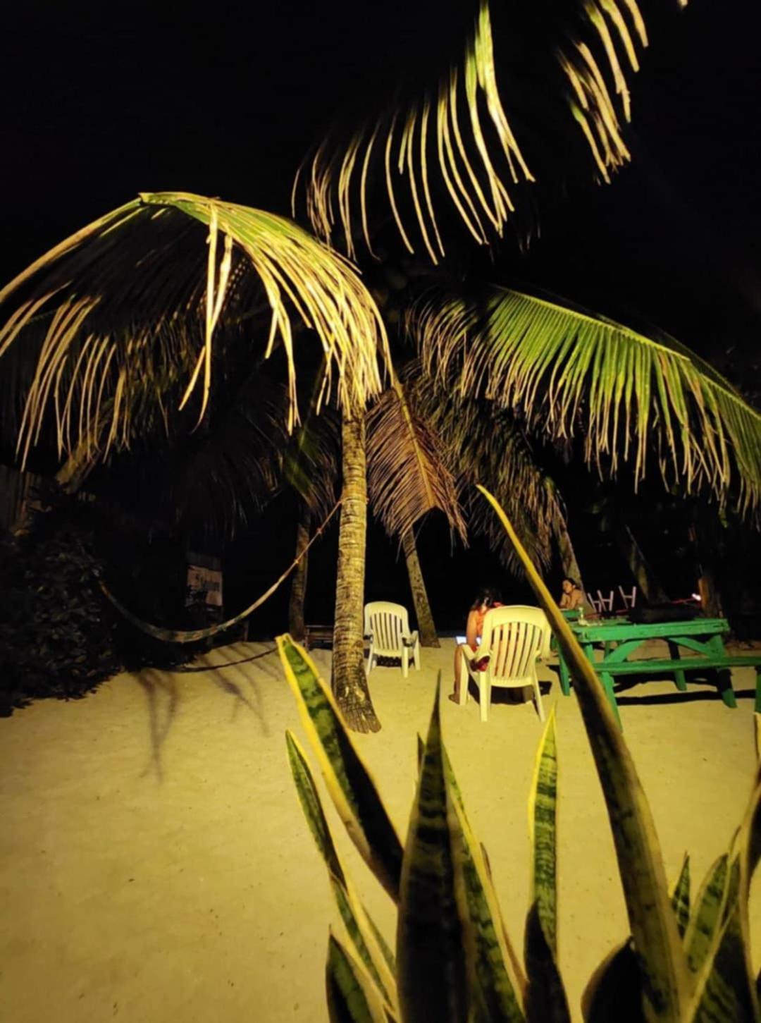 Seashore Inn Сікіхор Екстер'єр фото